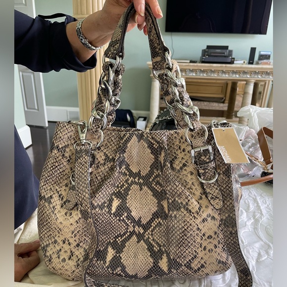 Michael Kors Collette Dark Sanf shoulder tote bag purse. New w tag - Picture 6 of 6